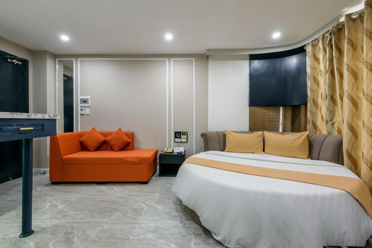 Cozrum Lux - The Arrivals Hotel Хошимин Экстерьер фото