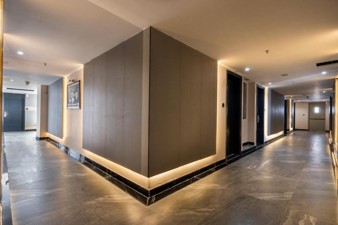 Cozrum Lux - The Arrivals Hotel Хошимин Экстерьер фото
